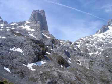 Ikoniska Naranjo Bulnes