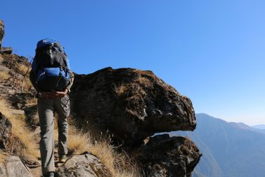 Kring 3300 m upphör skogen.